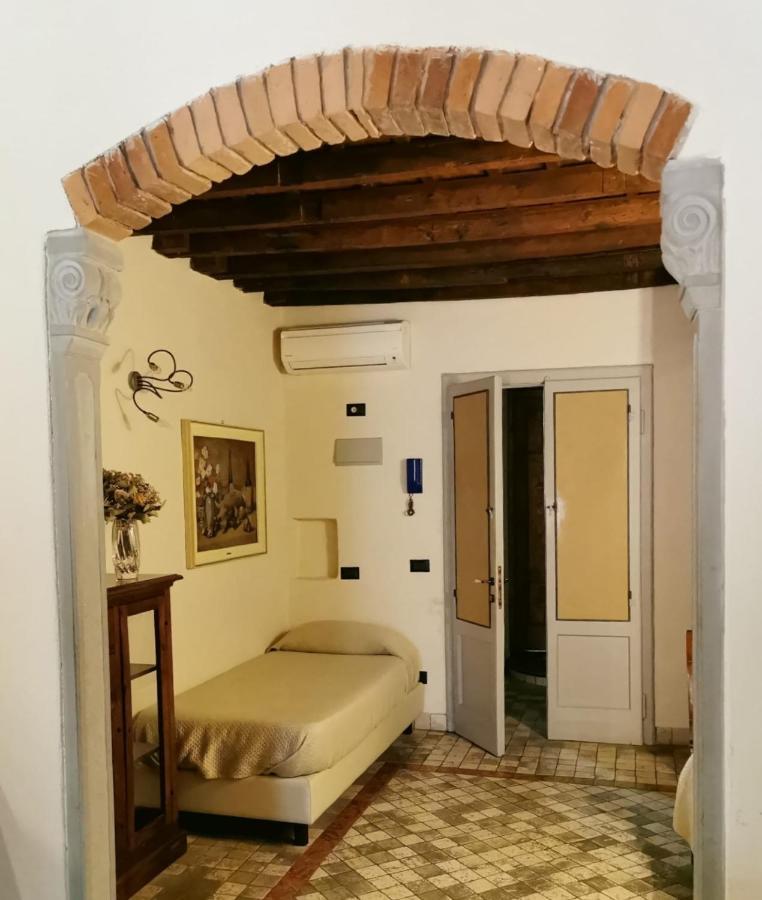 Angolo Del Poeta Bergamo Exterior photo
